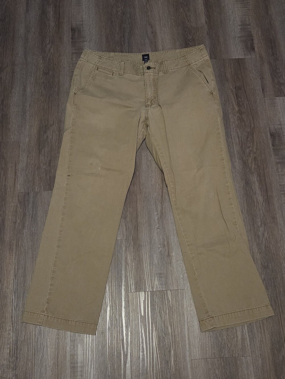 GAP Men's Straight-Fit Chinos in Khaki Tan